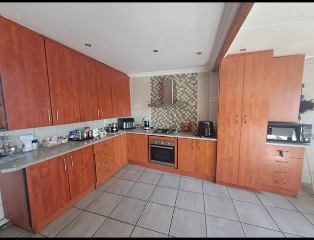 3 BEDROOM HOUSE FOR SALE IN DUNCANVILLE